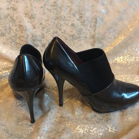 LIKE NEW MIU MIU BLACK PATENT SLIP ON STILETTO!! - Picture 6 of 8
